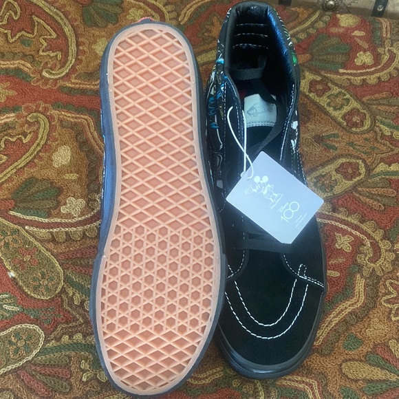 NWT Disney 100 Villains Sk8 hi Vans black collectible shoes brand new - Picture 10 of 12